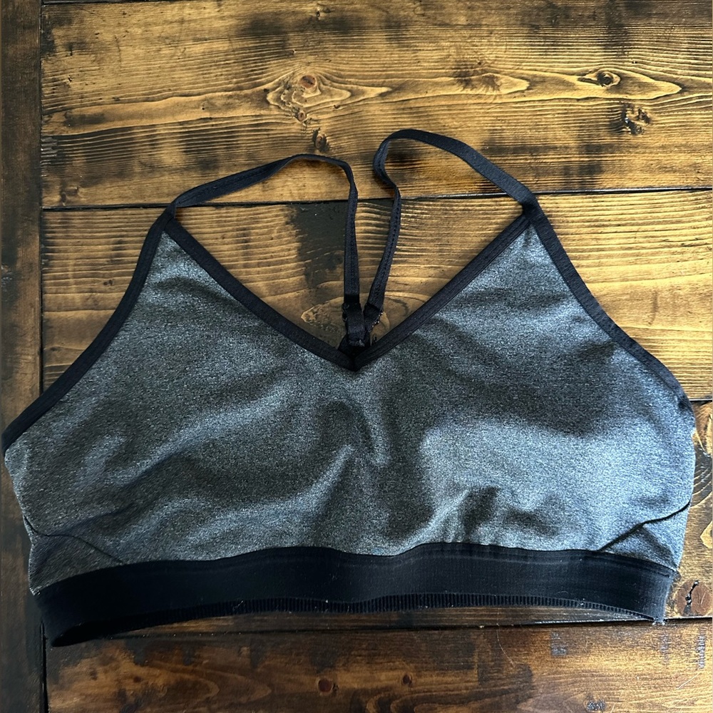 Sports bra